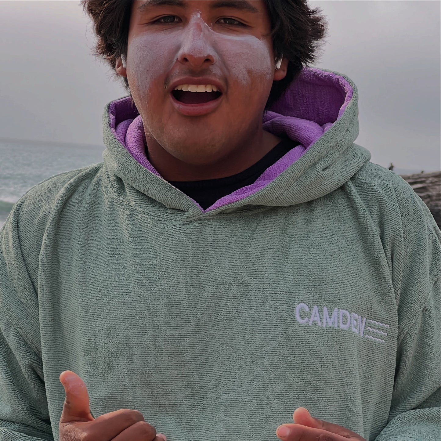 Poncho Camden Olivo
