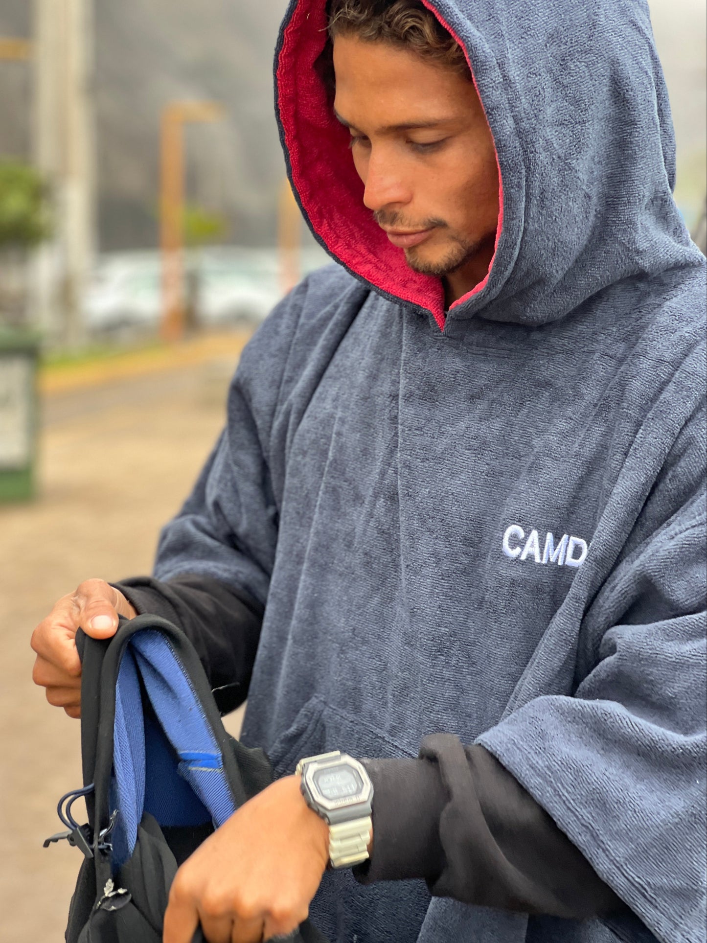 Poncho Camden Negro