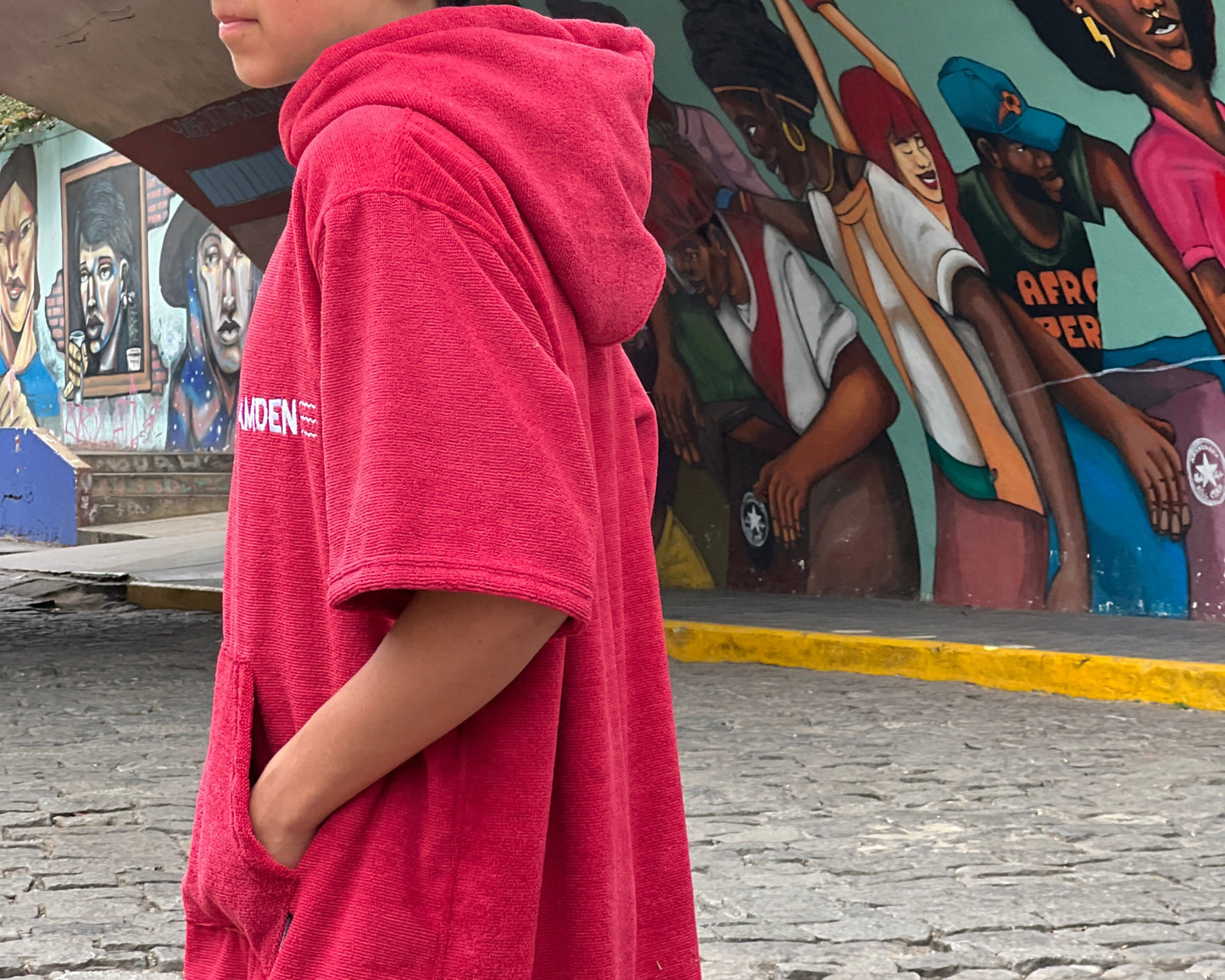 Poncho Camden Niños Rojo Vino con Turquesa